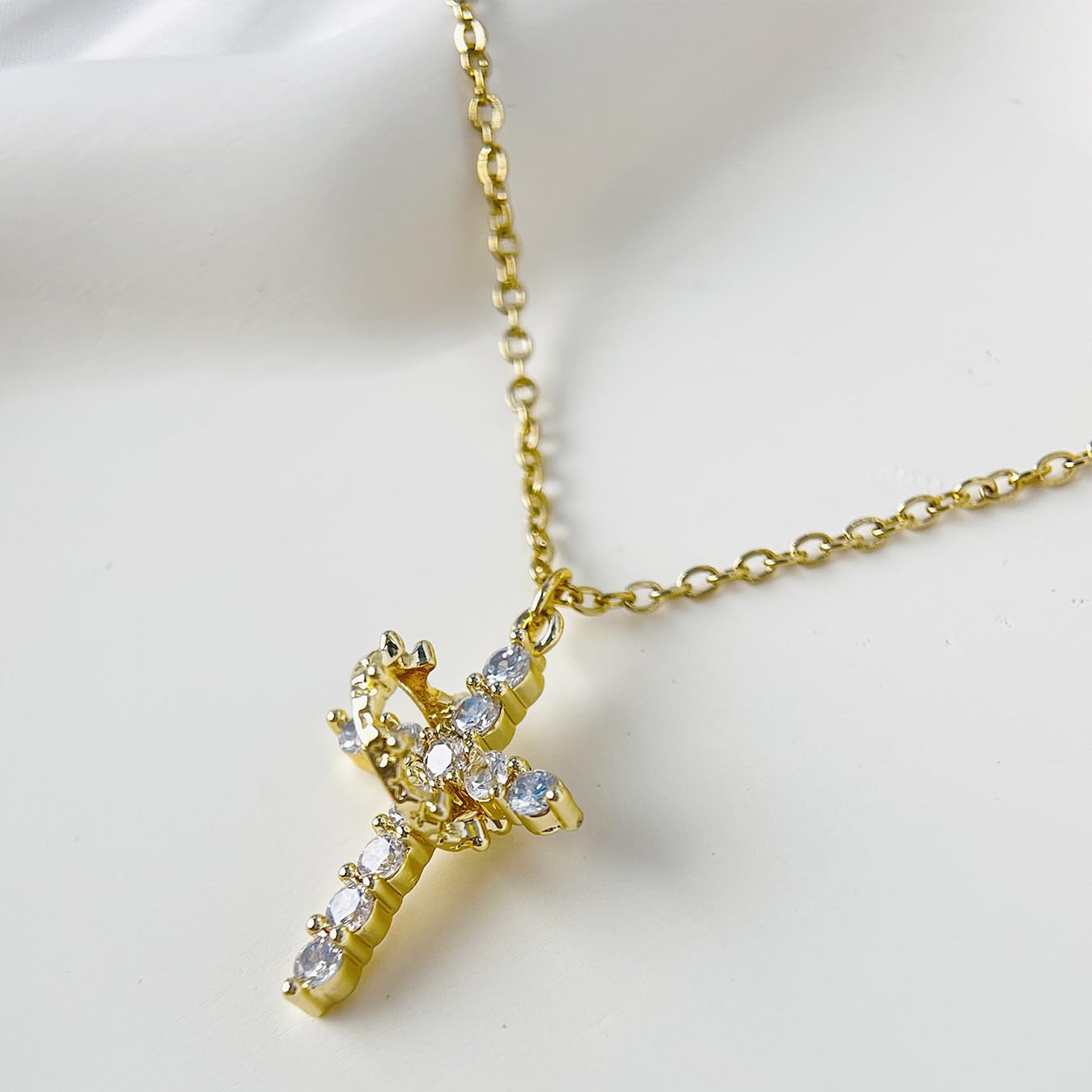 ✨Crown Cross Necklace | Dainty Crystal Cross Pendant