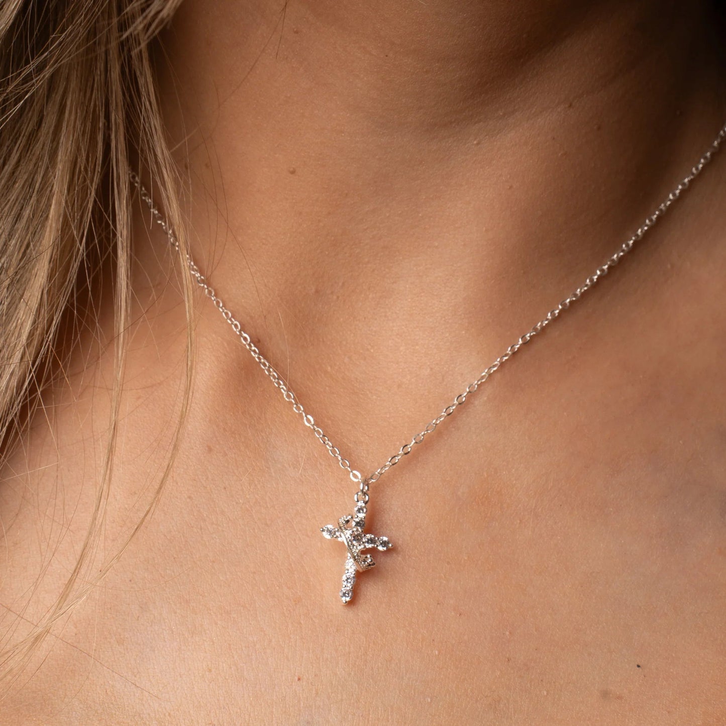 ✨Crown Cross Necklace | Dainty Crystal Cross Pendant