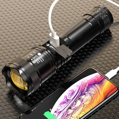 🔦 Super Bright Zoomable Flashlight